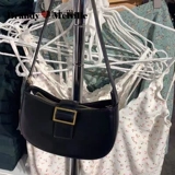 Черная сумка подмышку, сумка на одно плечо, коллекция 2022