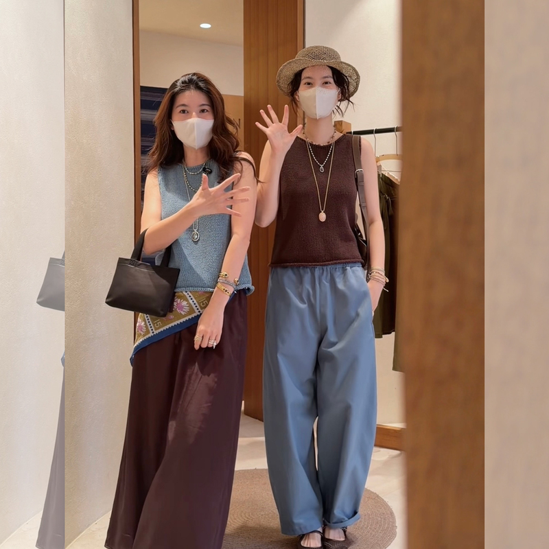 Mijeong Park Los Angeles Brand's Main Product Is a Boat-Neck Rolled-Edge Chunky Knit Cotton-Linen Vest