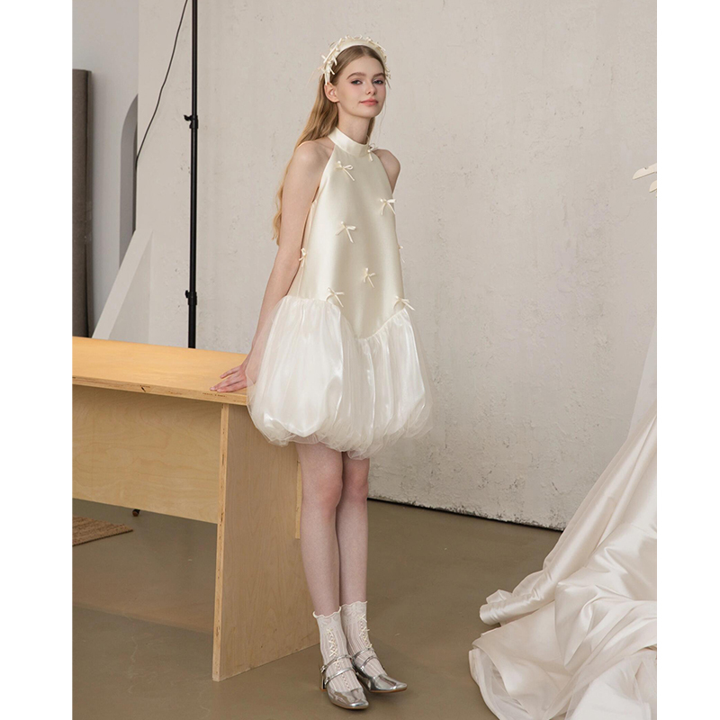 French Satin High-End Morning Robe Light Wedding Dress 2026 New Bride Registration Short Dress for Going Out