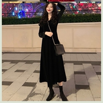 Korean version of the new retro-collar skirt in autumn French casts a thin medium and long skirt velvet long-sleeved dress women's clothing