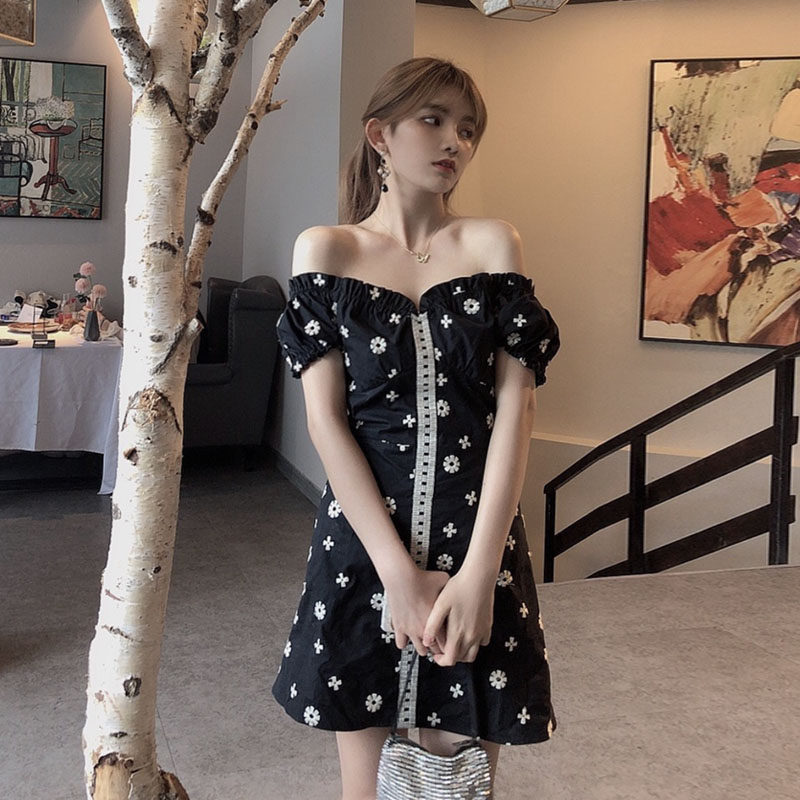 2020 summer new women's clothing large size black one-shoulder skirt temperament goddess style clothes light familiar wind dress