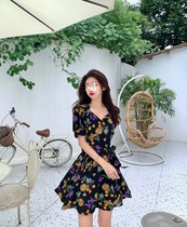 2020 summer dress new womens large size Hepburn flower skirt temperament goddess fan dress V collar dress