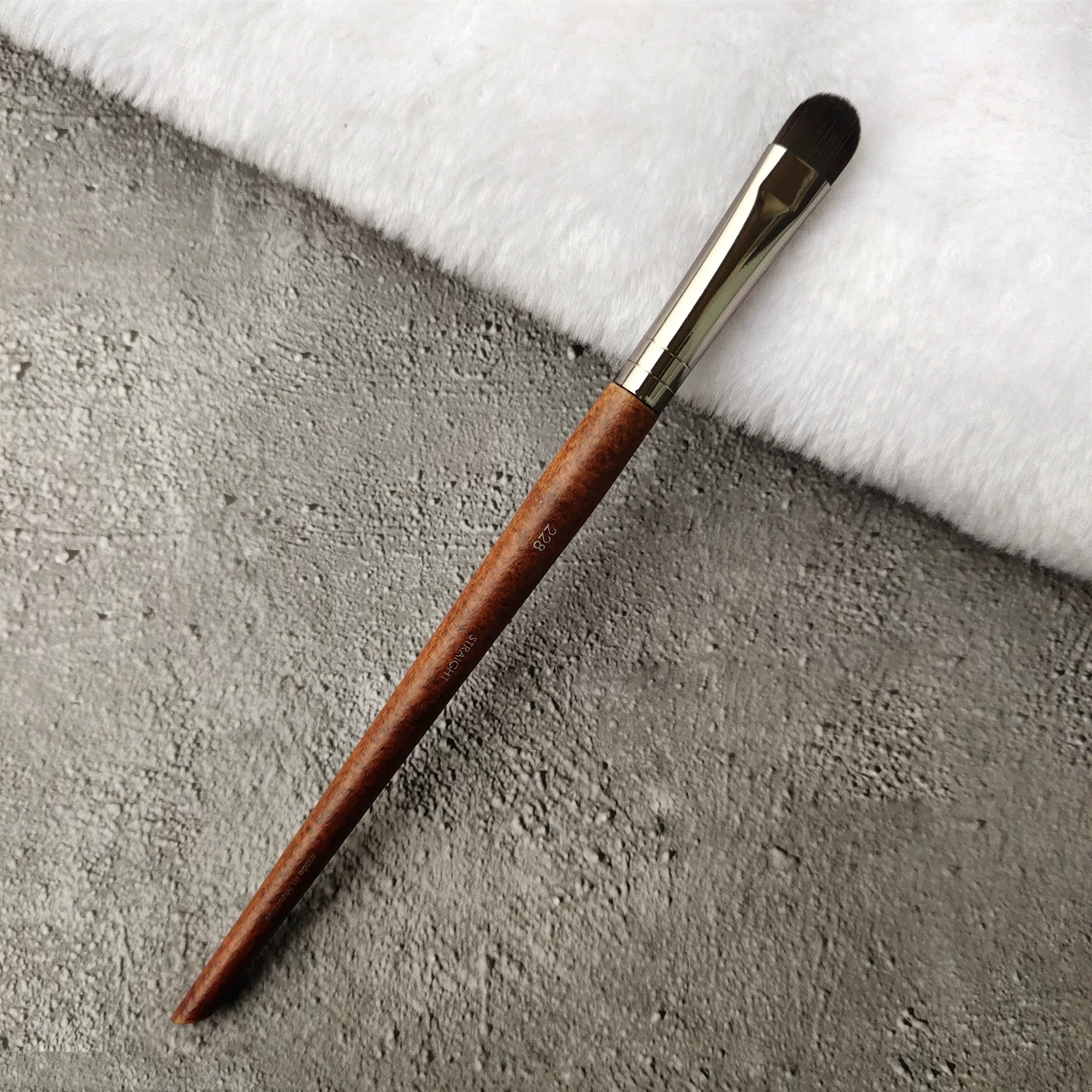 Concealer brush for contouring, eye pencil