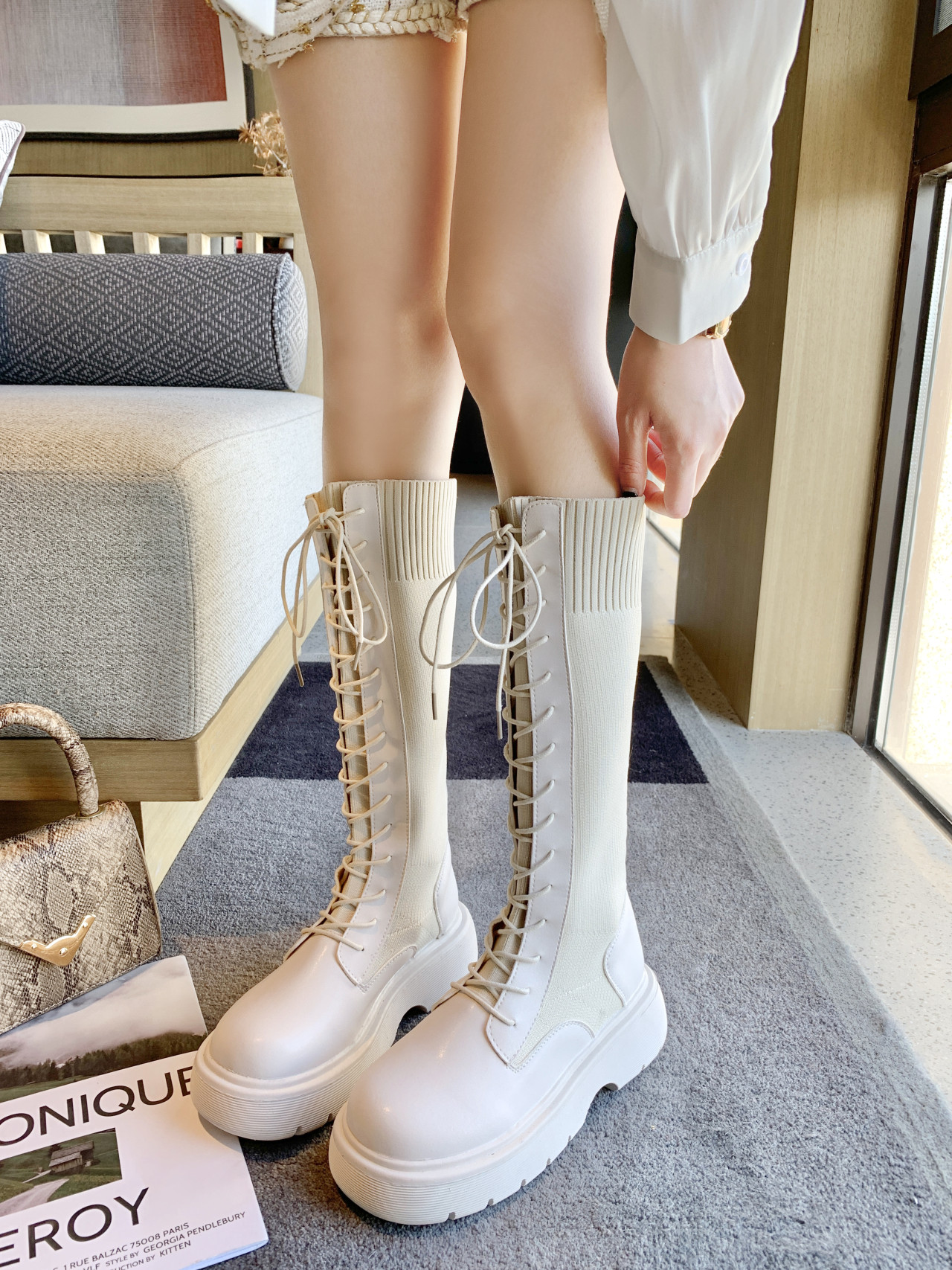 Knitted boots women's 2021 autumn new fashion thick bottom elastic socks boots white Martin boots but knee boots