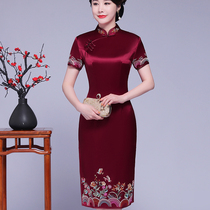 2021 New Spring Summer mother dress wedding banquet cheongsam dress Noble foreign style embroidered dress improved medium length