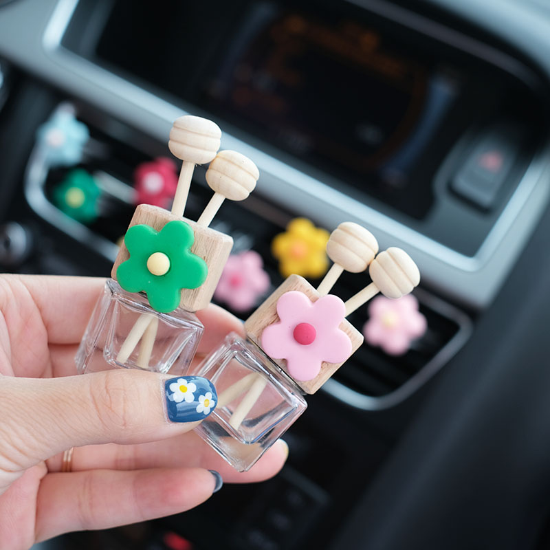 Car Perfume Automotive Supplies Air Outlet Personality Fragrance Scented Scents of Perfume In-car Supplies Creativity Little New Car Decoration