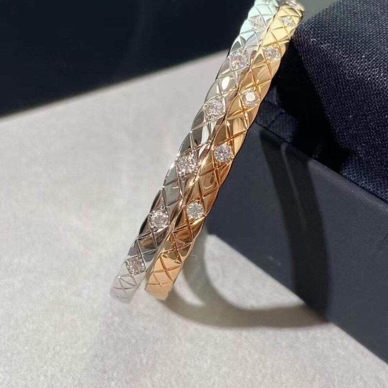 Chanel-Style Coco Diamond-Pattern Bracelet for Women, Gold-Plated 18K Rose Gold, Wide and Narrow Bangle, Jennie's Same Style, High-End Feel Chanel-Style Coco Diamond-Pattern Bracelet for Women, Gold-Plated 18K Rose Gold, Wide and Narrow Bangle, Jennie's Same Style, High-End Feel