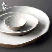 Nine-earth-style coarse pottery cutlery suit by hand knead the retro irregular irregular flat disc Disc Creative Home
