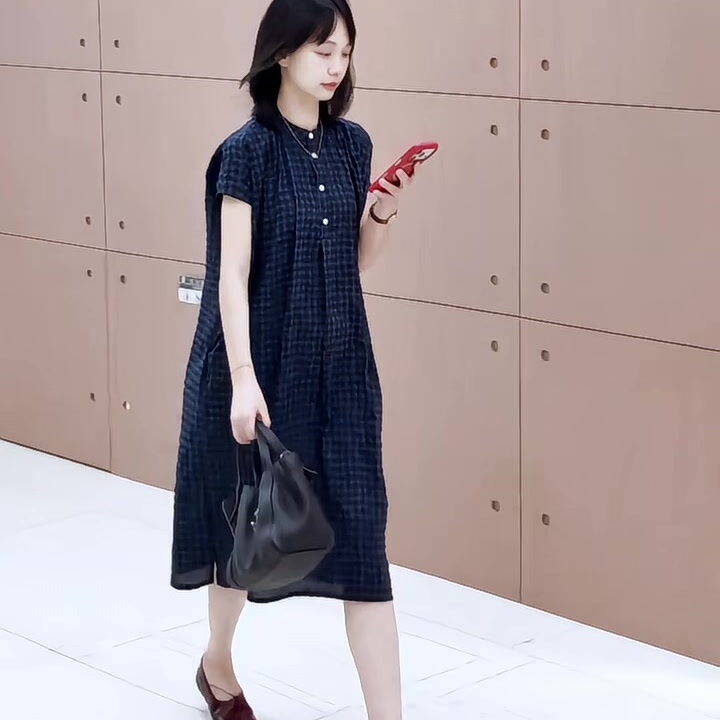 French-Style Fashion Navy Blue Plaid Round-Neck Short-Sleeved Dress for Women, New Summer Casual Comfortable High-End Dress