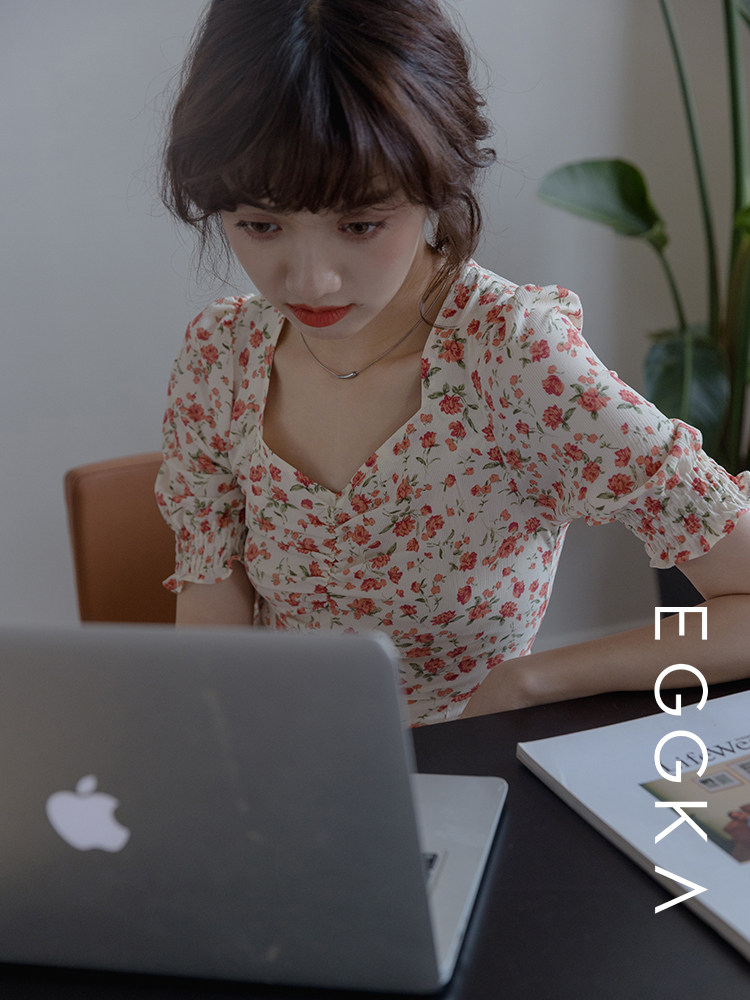 FRENCH PUFF SLEEVE FLORAL DRESS GODDESS FAN 2023 NEW SUMMER SMALL MAN SHORT SLEEVE SLIT MIDI SKIRT