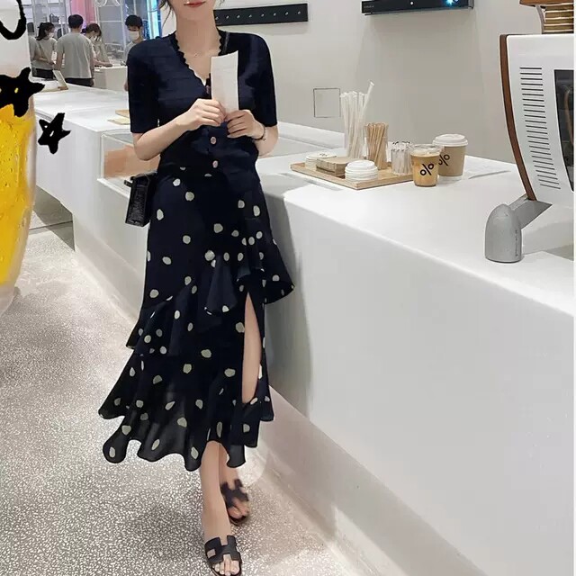 Suit Dress New Light-to-Sister Wind Fried Street reduced age Lioness dress Popoint open fork half body dress Two sets of women
