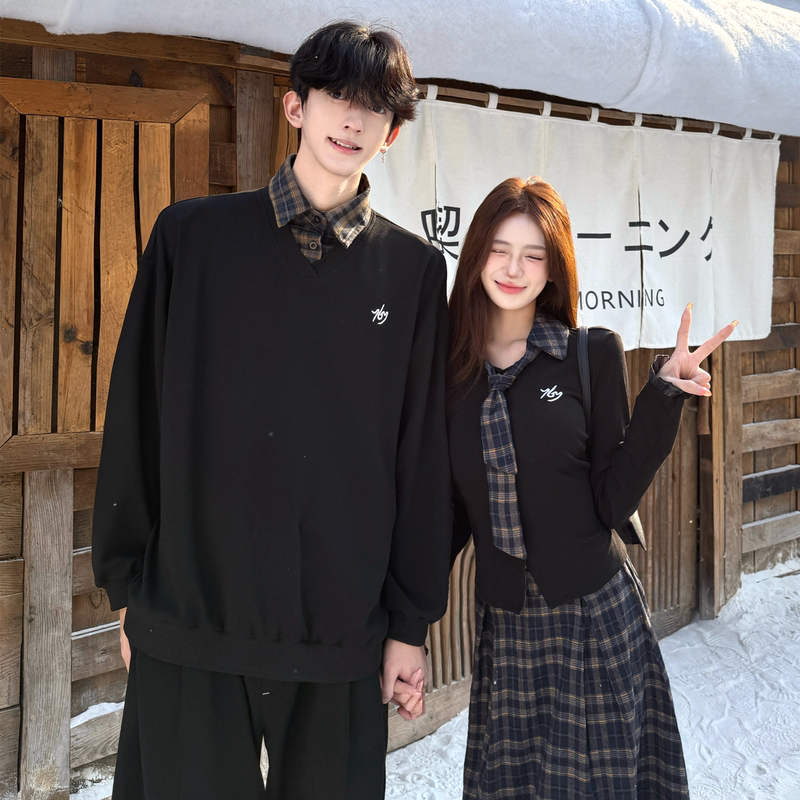 Couple Outfits Spring 2026 New Style ins Unique Design Niche One Skirt One Shirt French Preppy Style Polo Collar Sweatshirt Couple Outfits Spring 2026 New Style ins Unique Design Niche One Skirt One Shirt French Preppy Style Polo Collar Sweatshirt
