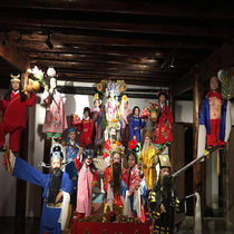 Customized wax figures of real-life costumed opera characters. One-to-one customized wax figures suitable for exhibition halls and museums. Direct sales from manufacturers.