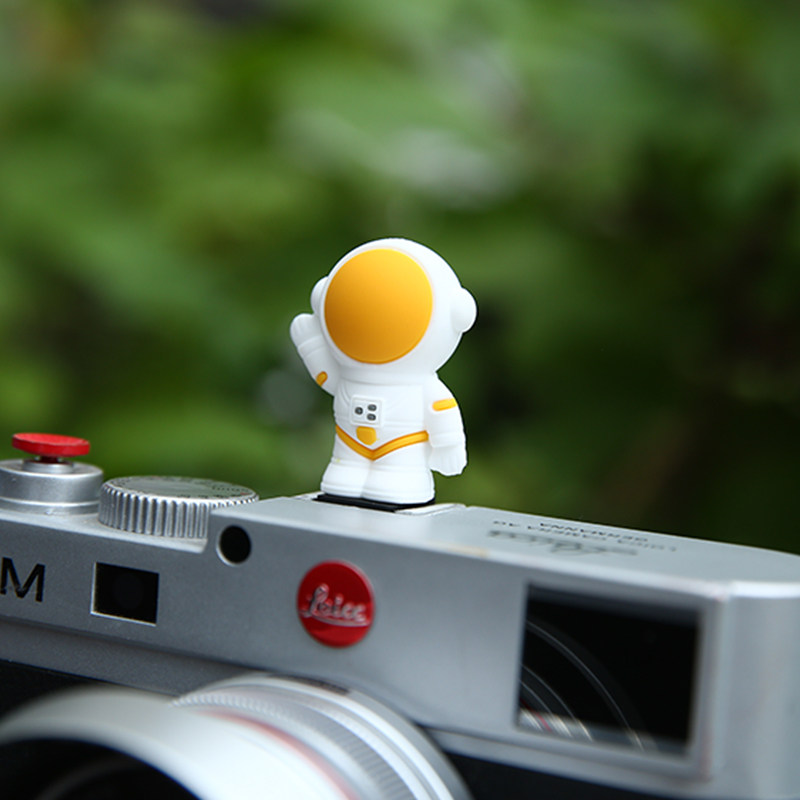 Personality stereos hot boot protection cover cartoon single eye camera Universal Canon 5d4 Sony micro single eye camera a6100 Foxinconn hot boot cover dust cute and cute creative accessories 80d a7m3 6d 6d