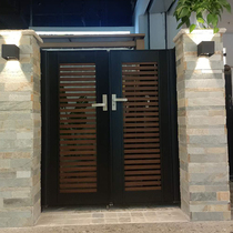 Courtyard door should have a smooth view. Royal khaki outdoor villa special courtyard door parasol outdoor table and chair guardrail fence