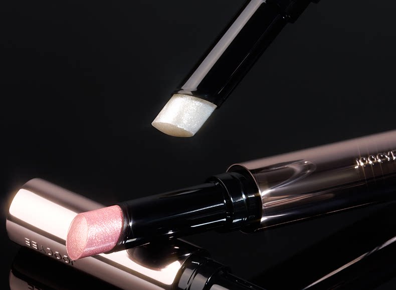 【中国直邮】酵色钻石高光棒 H04 粉丝绸 粉嫩少女感 苹果肌锁骨提亮氛围感拉满 伪素颜神器 2g【肉感粉调珠光】