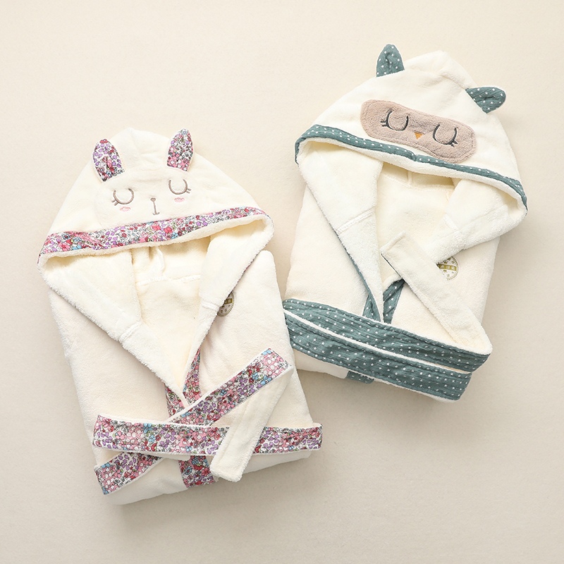 Water absorption quick-drying Children's hooded bathrobe Winter thickened warm pajamas Boy and girl yukata Baby nightgown