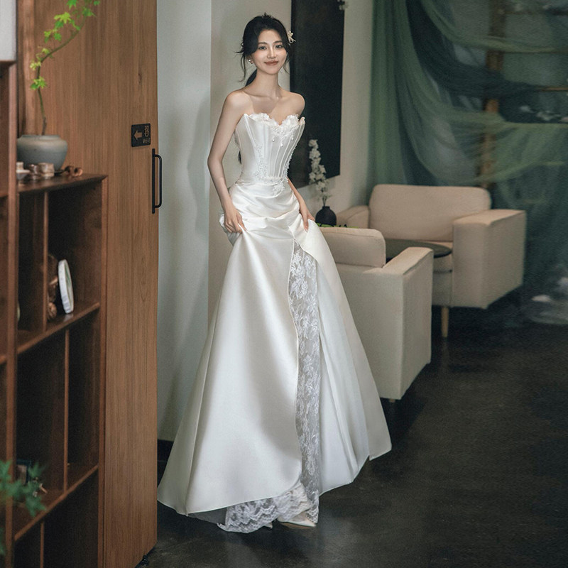 Satin light wedding dress, a must-have for the ethereal, woodland bride! figure-flattering, waist-cinching Satin light wedding dress, a must-have for the ethereal, woodland bride! figure-flattering, waist-cinching