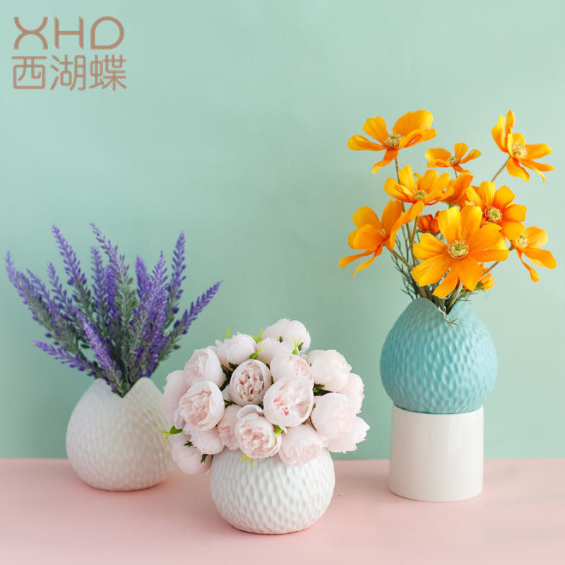 Small Halal New Indoor Living Room Simulation Fake Bouquet Rose Swing Piece Table Tea Table Decorative plastic Dry flower pot Fig.