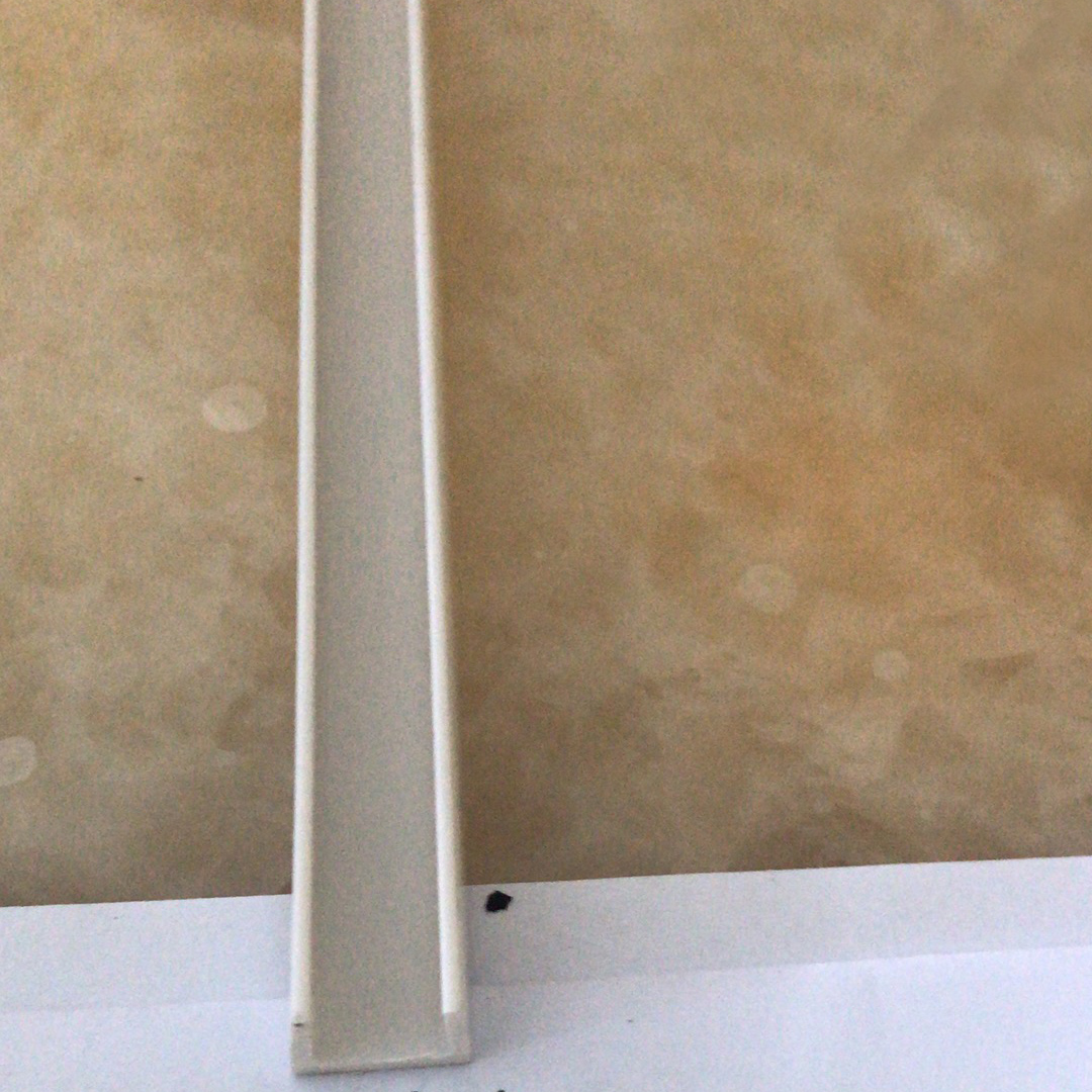 Line matching U-type card strip