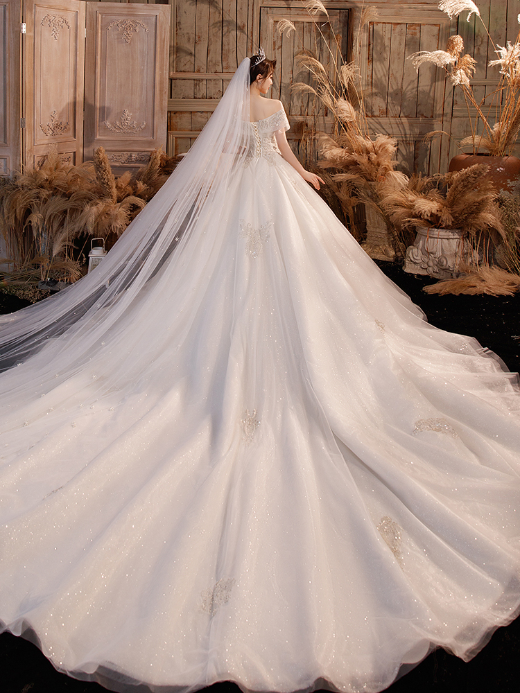 Summer advanced wedding dress, open shoulders, french style, fitted, high-end Summer advanced wedding dress, open shoulders, french style, fitted, high-end