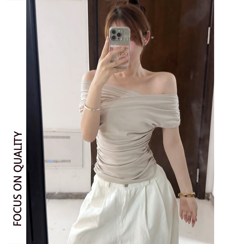 一字肩短袖t恤女夏季2025新款修身褶皱设计感纯欲斜领高级感上衣