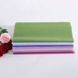 Компания с ватной бумагой с пакетом чистого цвета