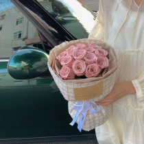 2022 new small fragrant wind bouquet Womens Day Packaging paper Bag floral white light extravagant flowers floral materials