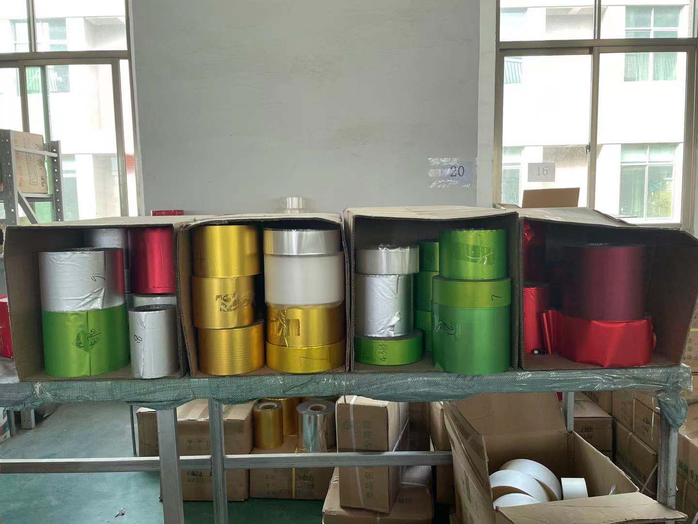 Fully automatic packaging machine special pet pe composite film transparent film aluminized unwoven cloth filter paper roll film can be supported to be made