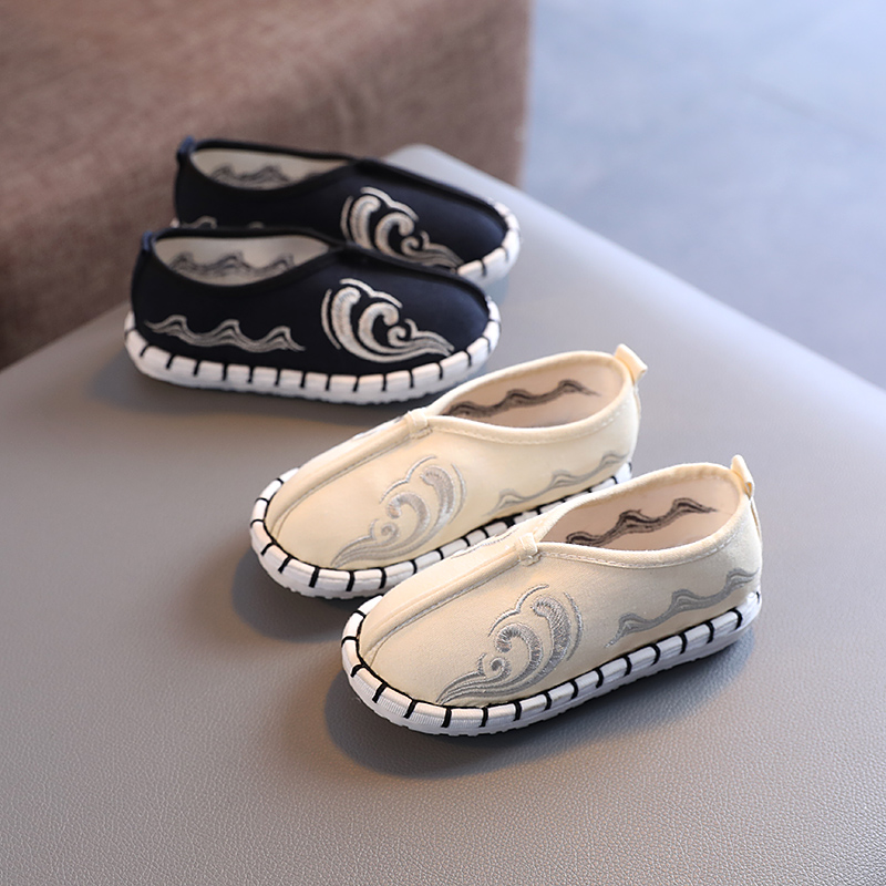 Old Beijing children's handmade cloth shoes ethnic style embroidered shoes students ancient costume Hanfu performance shoes Chinese style boys shoes
