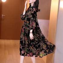 Golden velvet dress spring and autumn 2021 new womens noble temperament foreign style burning mother long skirt