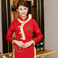 Красный лонгслив