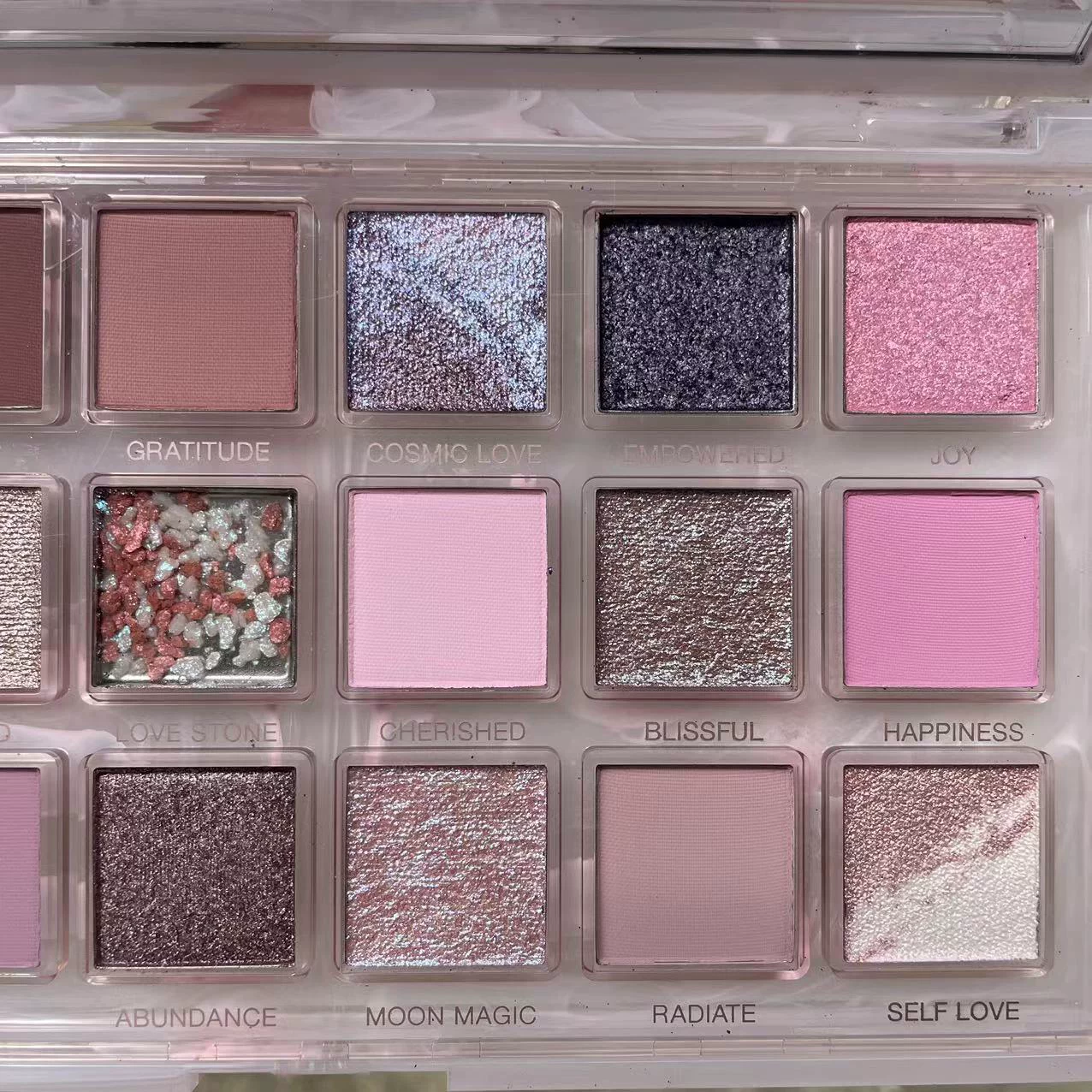 [Готовая к продаже новинка HUDA BEAUTY 18-цветная палетка теней для век empowerед / rose quartz]