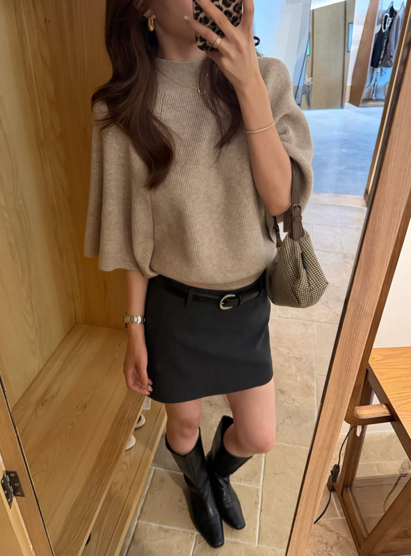 Yvon Edit 2026 Autumn and Winter New Simple Cape Sleeve Top Warm Sweater (with Sleeves)