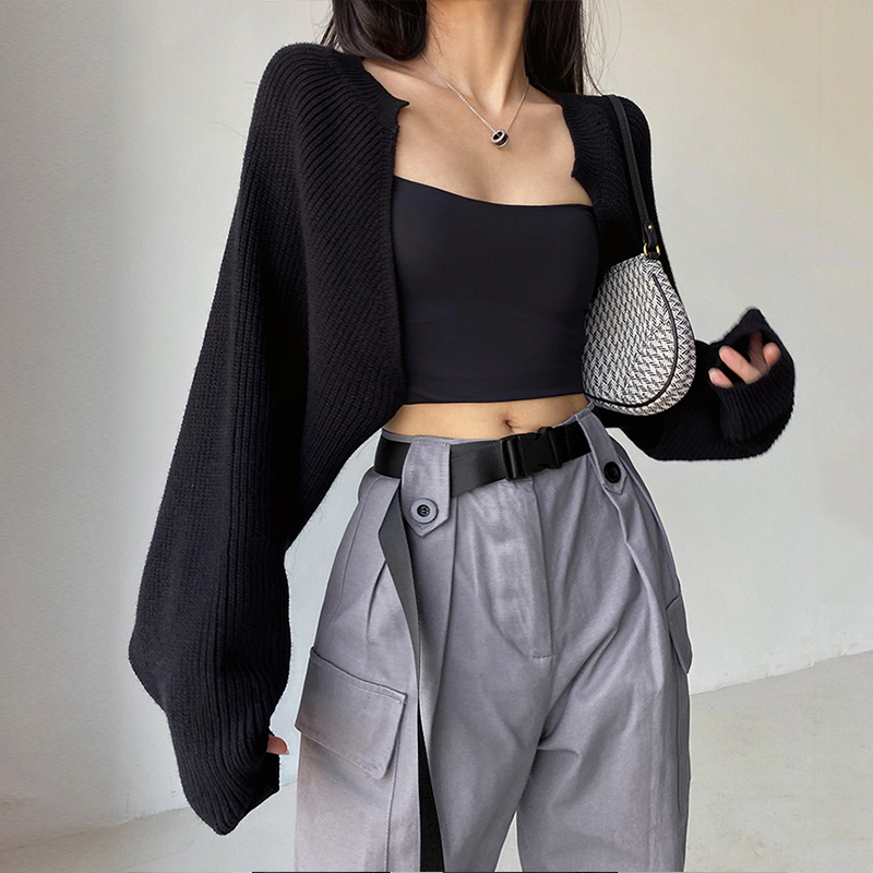 European and American Style Hot and Trendy Sweater Jacket for Women, Half-Length Black Short Knitted Cardigan, Outerwear Shawl Blouse Top