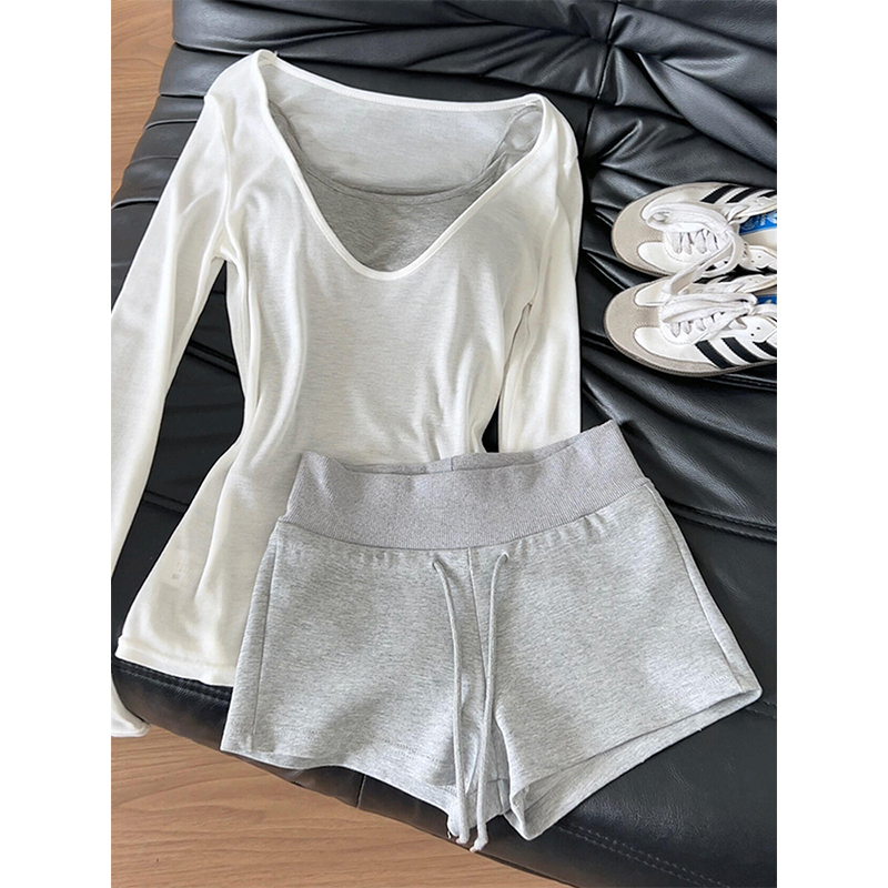 Korean Style Hot Girl Two-Piece Pajamas with Chest Pads, Long-Sleeved Spring and Summer Loungewear Set with Shorts, Suitable for Wearing Outside