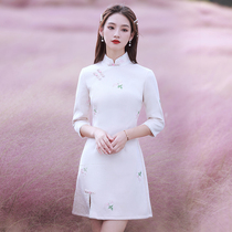 Improved version qipao women 2022 new white everyday young style small sub short length sleeves spring autumn one-piece dress