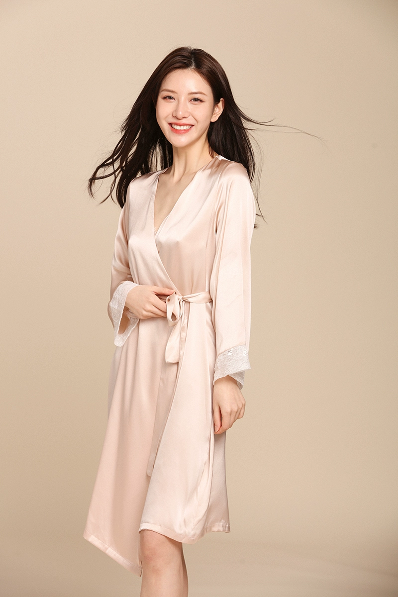 Váy ngủ lụa màu hồng xám - Night Robe