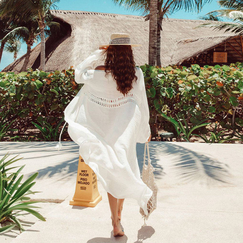 The new white bikini outer beach cover shirt long sleeve sunscreen cardigan long cutout meat cover jacket