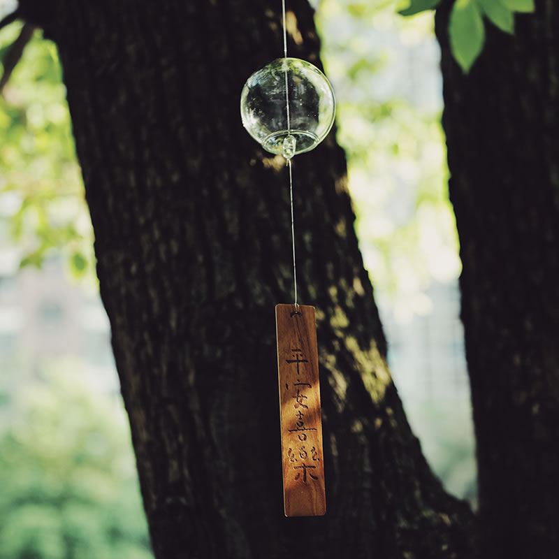 Japanese Japanese text wind chimes solid wood glass and wind gift pendants Japanese small ornaments creative bedroom ornaments