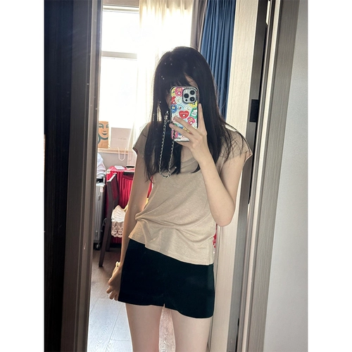 Приталенная футболка с коротким рукавом, V-образный вырез, городской стиль, изысканный стиль