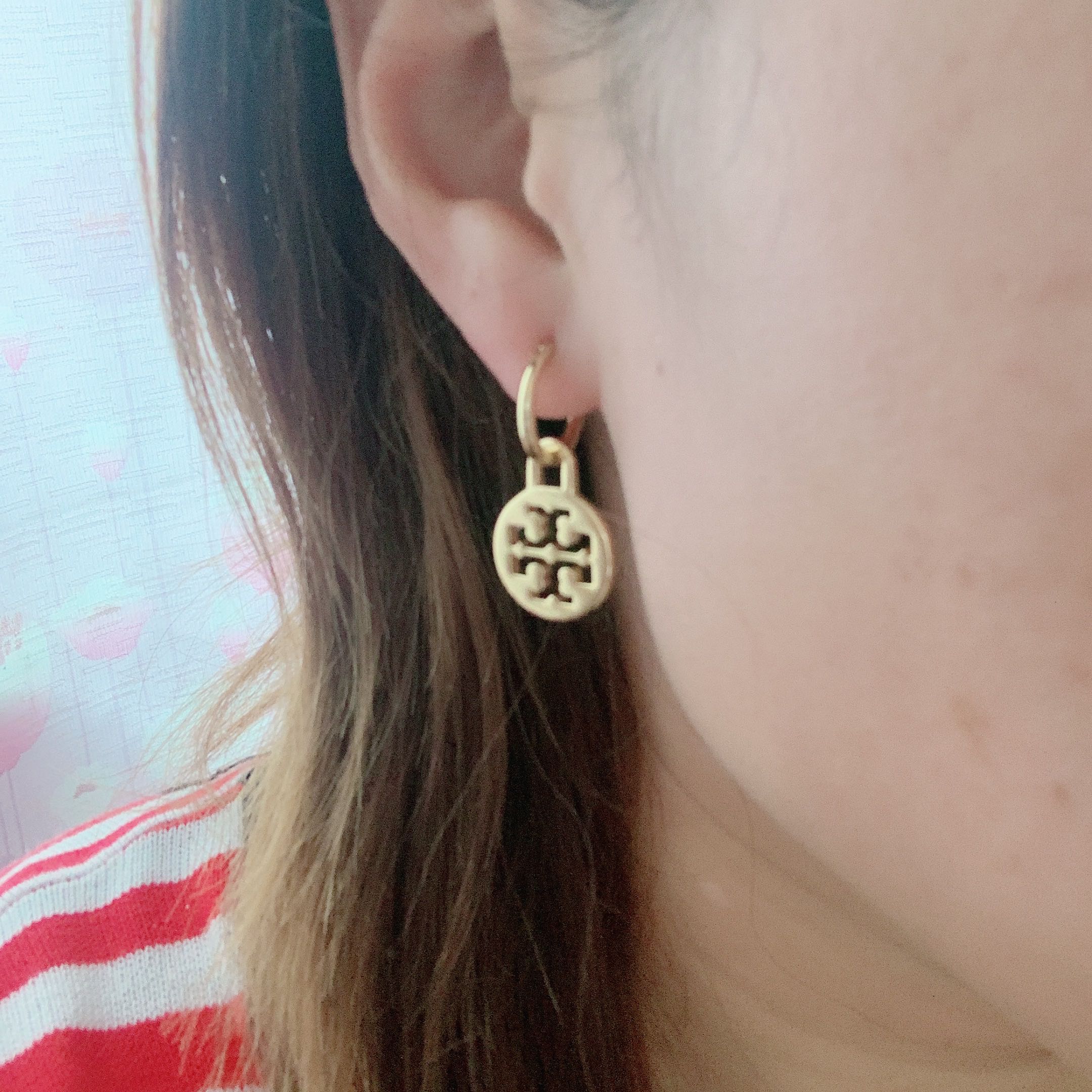 European and American style jewelry fashion all-match real gold plated personality hollow logo simple temperament earrings earrings