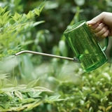 Крупный горшок с из нержавеющей стали.