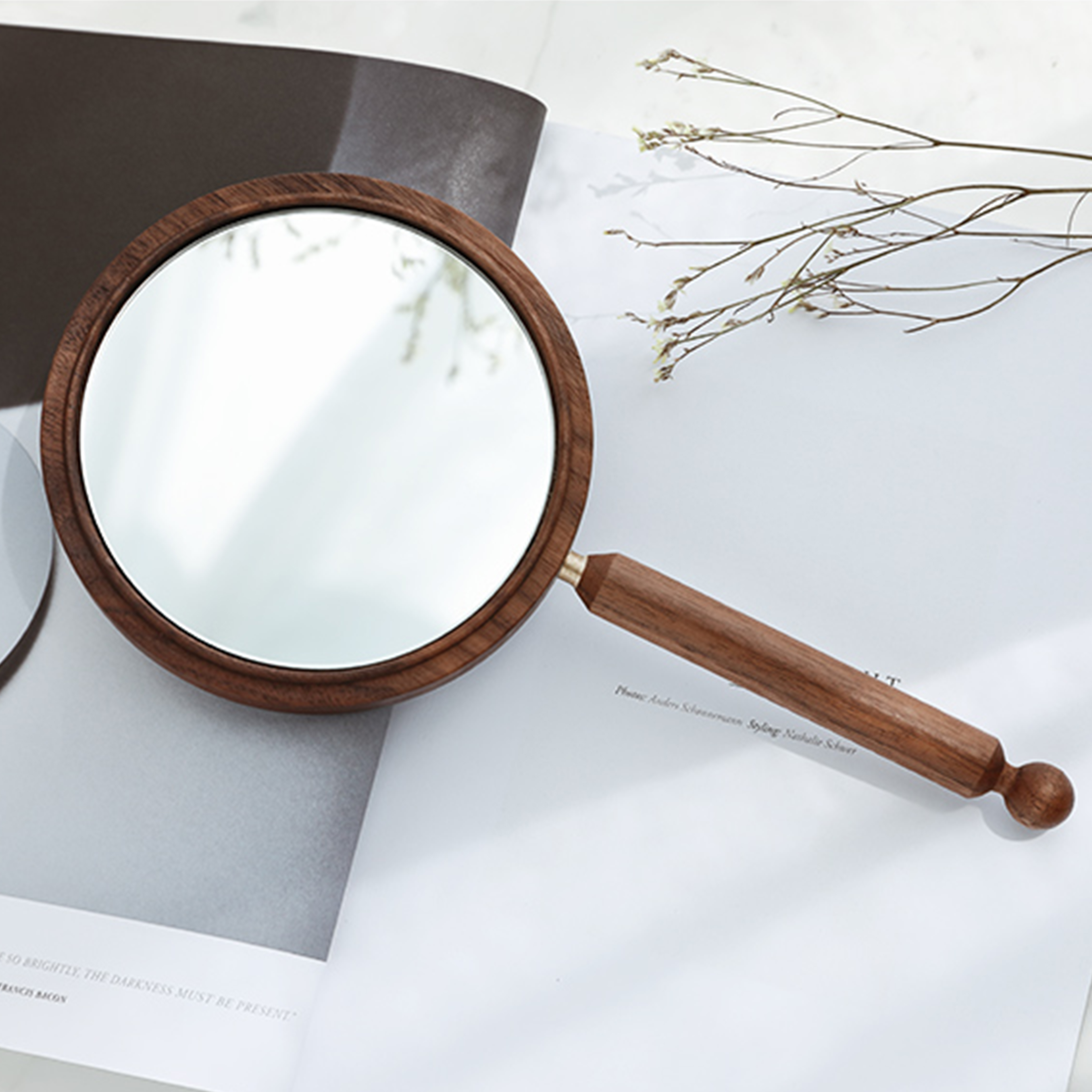 Light luxury retro-ancient solid wood makeup mirror black walnut HD dresser handle with a body beauty salon mirror