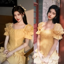 Weiya Ju Jingyi star same 21 summer yellow bubble sleeve waist temperament skirt collarbone short sleeve dress women
