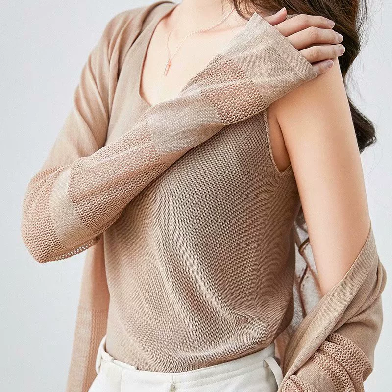 Áo len dệt kim nữ tay ngắn 2020 mùa hè mới ngắn lụa băng cổ chữ V chạm đáy áo sơ mi mỏng chống nắng Lai - Cardigan