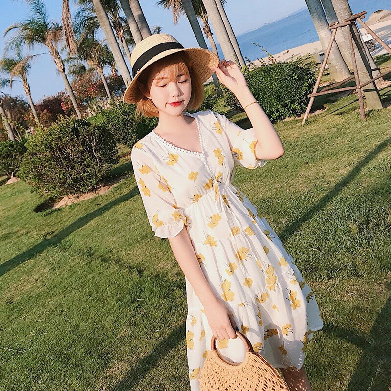 Pregnant woman Summer clothes crummy floral dress 2021 New fresher V Pilot Tide Moms Dress Mid snowspun dress Children Summer
