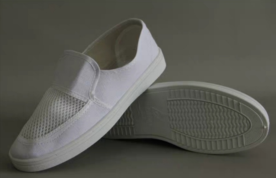 Anti-static white canvas leather single hole mesh shoes PVC sole SPU sole PU sole Color and size can be customized