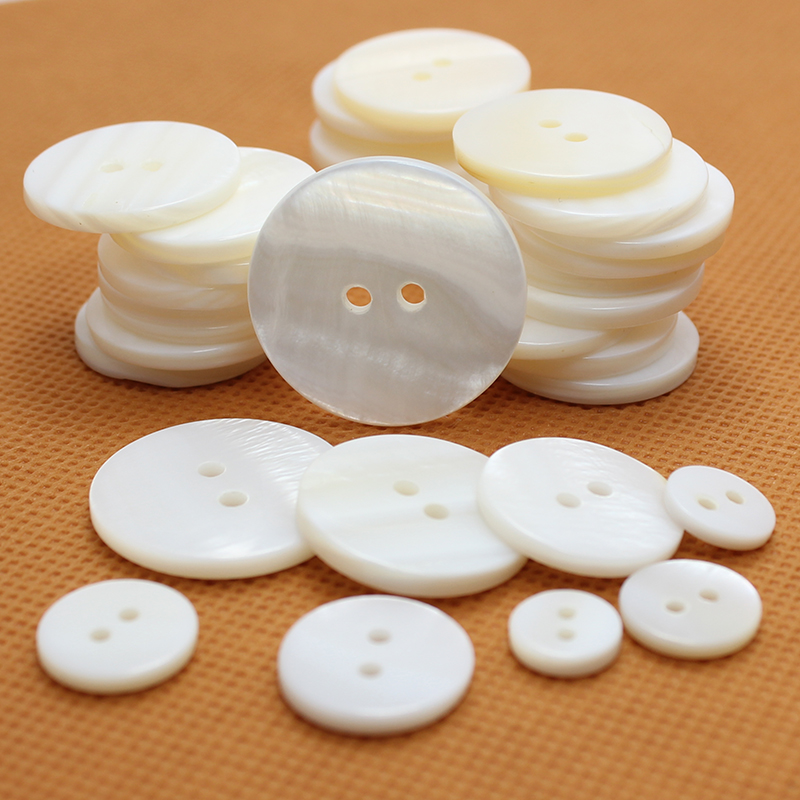 White pearl pearl shell shirt suit button button sweater decoration button accessories all-match round two sides