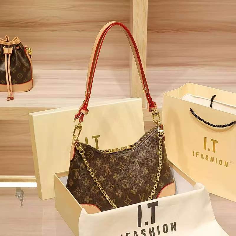 Hong Kong Luxury Brand Bags 2026 New Model Monogram Croissant Bag, Trendy Designer Underarm Bag, Versatile Shoulder Bag for Women Hong Kong Luxury Brand Bags 2026 New Model Monogram Croissant Bag, Trendy Designer Underarm Bag, Versatile Shoulder Bag for Women